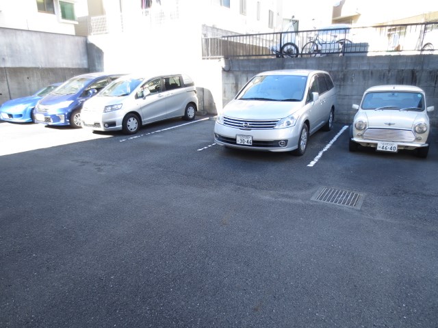 エスペランサ 駐車場