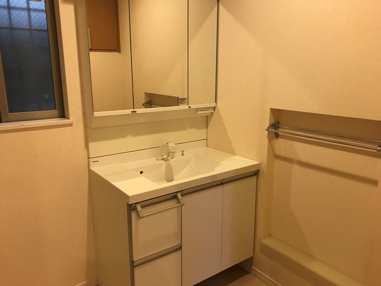 緑町戸建 洗面所