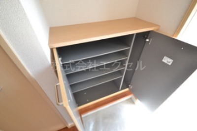 グランディス 収納