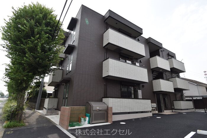 アグノスエーナ 外観