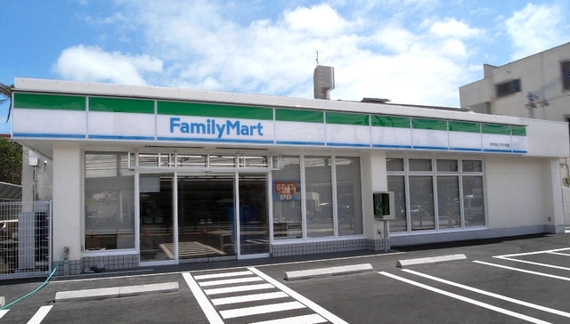 セントラルコートⅡ コンビニ