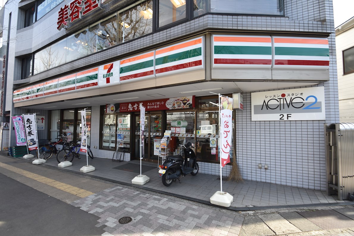 エムズコートB コンビニ