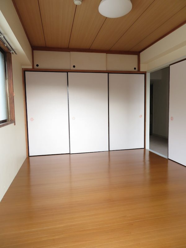 日神パレス青梅 ベッドルーム