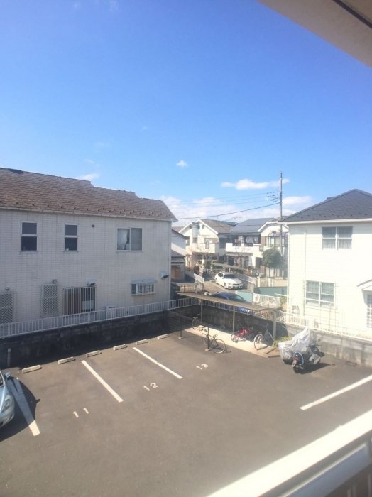 ゴールドクレストA  駐車場