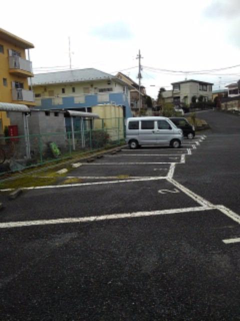 アーバンキャッスル 駐車場