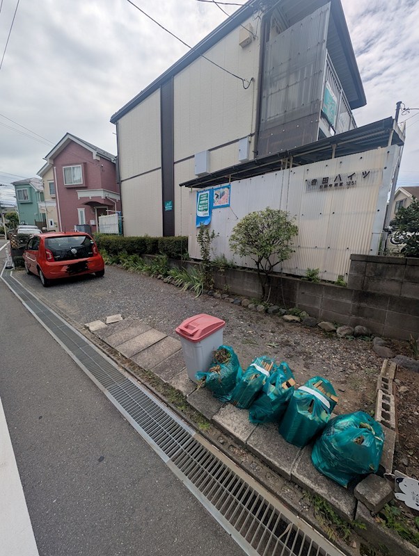 吉田ハイツ 駐車場