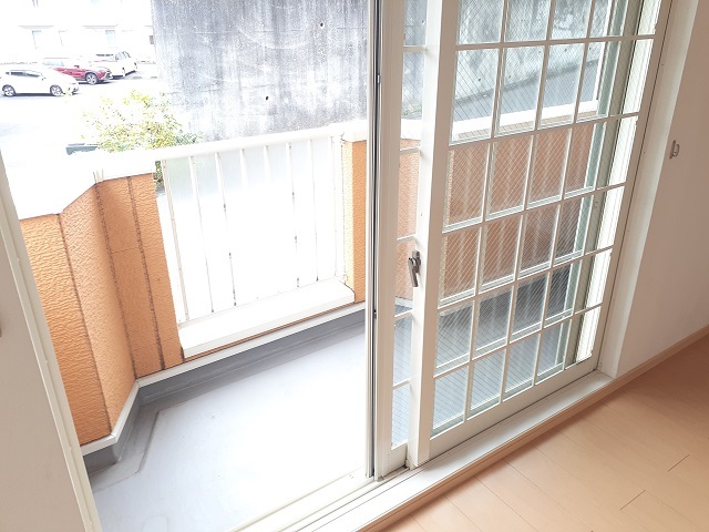 エレガンス・Ｔ ベランダ