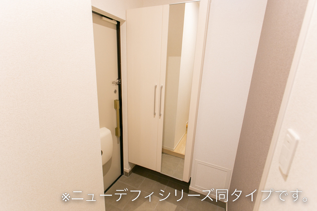 ウエスト　ウイング 玄関
