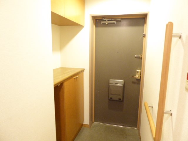 ペルシャモン上水 玄関