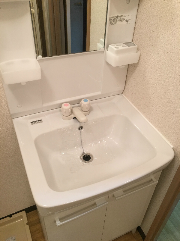 クレセント三ツ木 洗面所