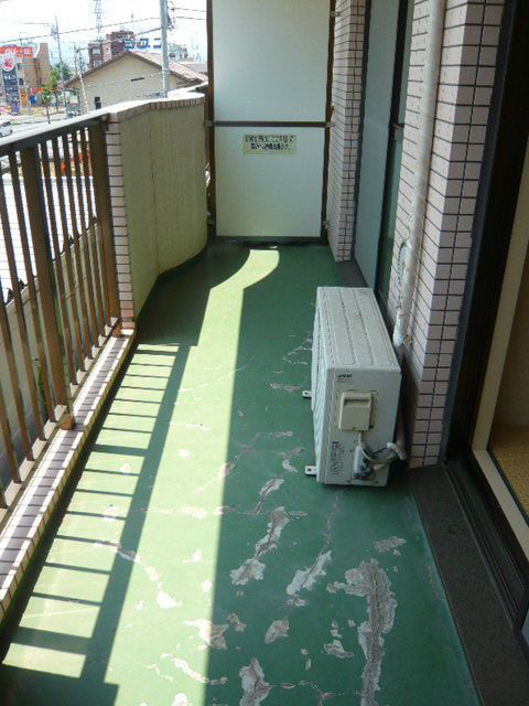 クレセント三ツ木 ベランダ