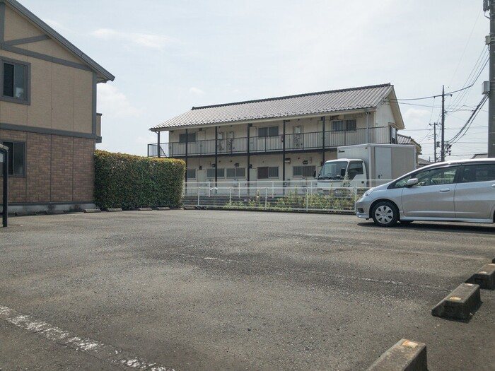 グリーンビレッジ 駐車場
