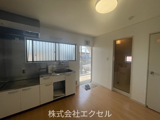 ヴィラパルナシウス 玄関