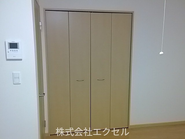 リバーサイドガーデン2 収納