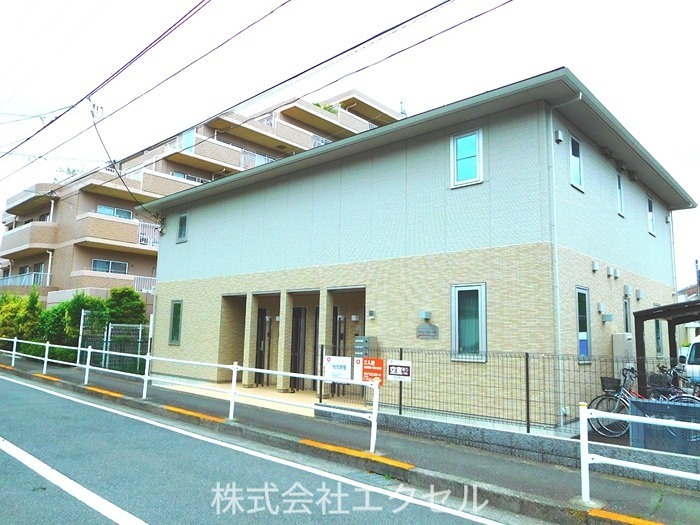 ファン・クレール 外観