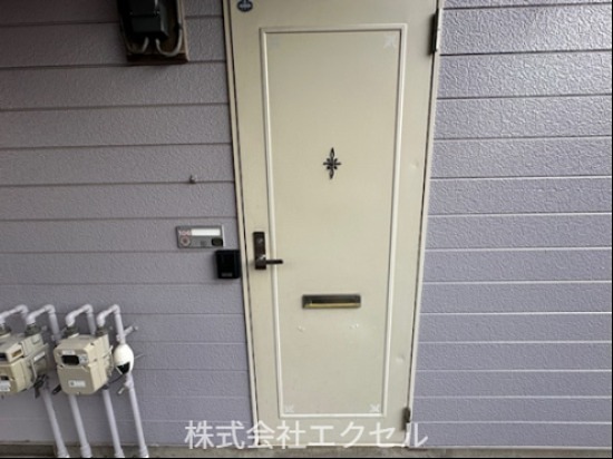 メゾンルピネス 玄関