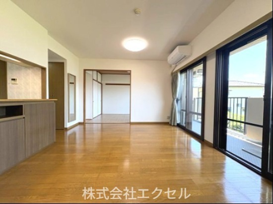 ハイホーム東村山弐番館 リビング