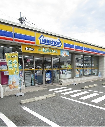 ローズ・アンソレイユ その他