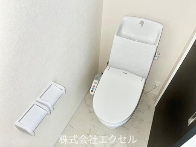 アジュール トイレ