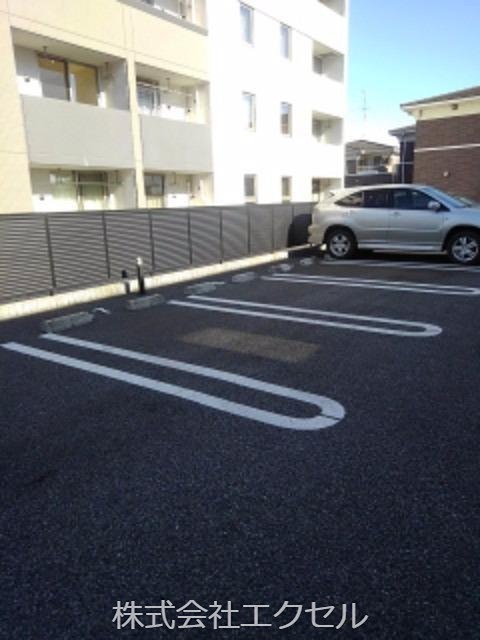オーシャン幸ＮＣ 駐車場