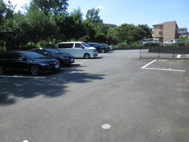 グラニテ　 駐車場