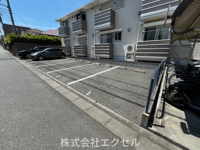 グランモアナみなみ野 駐車場