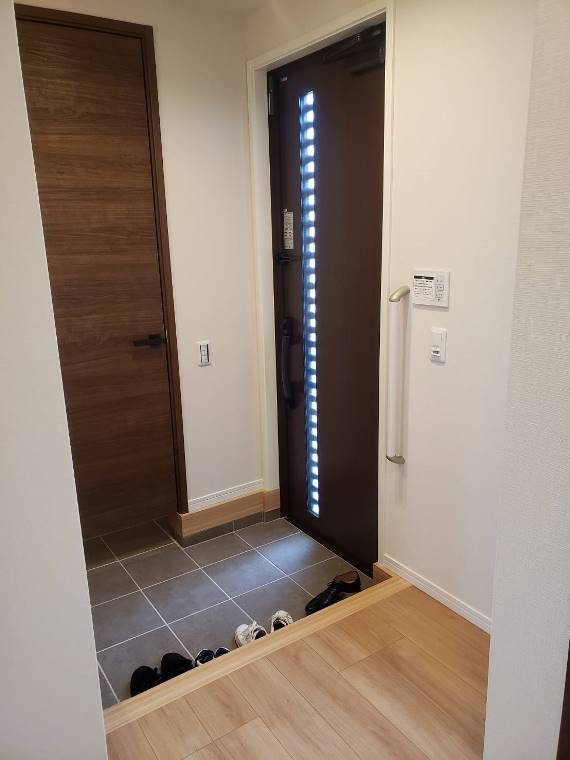 一ノ宮戸建 玄関