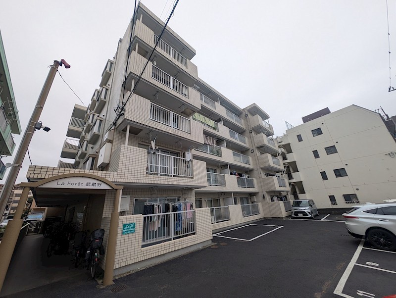 ラフォーレ武蔵野 外観