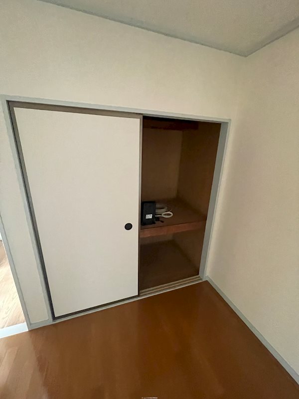 シャトルホワイト 収納