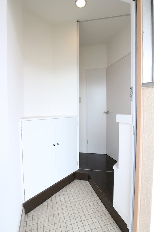 駒留マンション 玄関