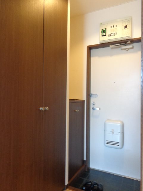 アンビエンテ深沢 玄関
