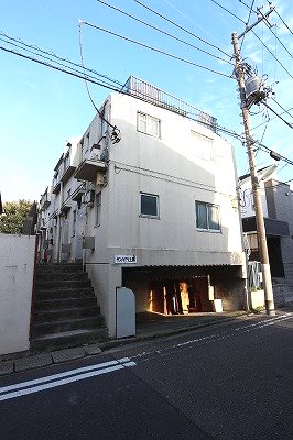 サンハイツ上馬 外観