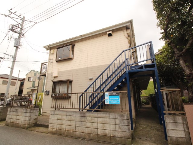 ラーク葛城 101号室 外観