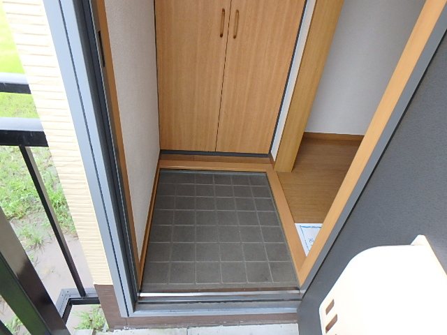 RYU弐番館 玄関