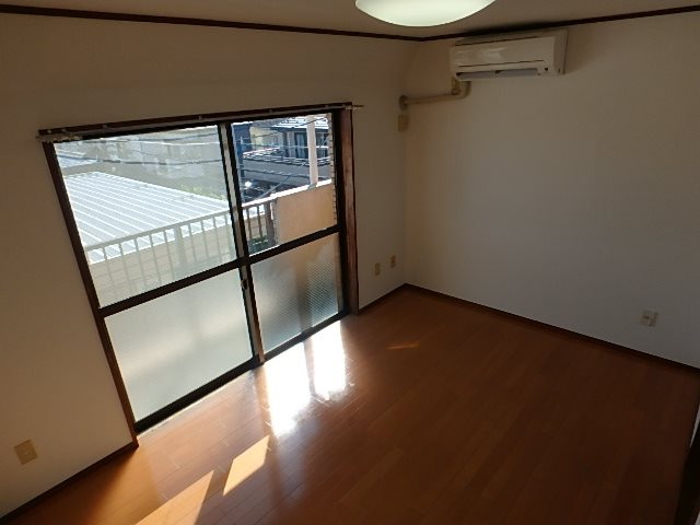 栄町コーポ ベッドルーム