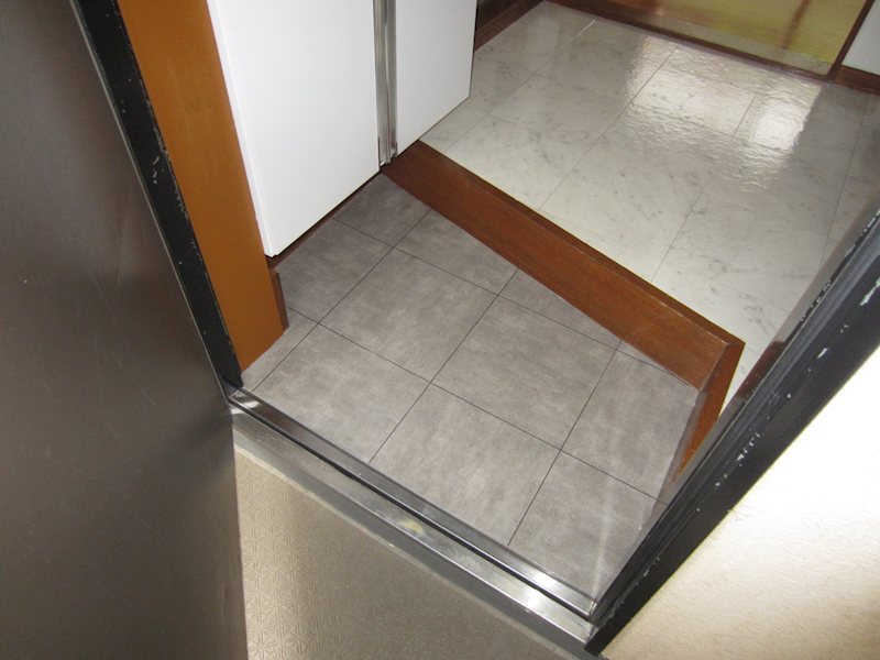 栄町コーポ 玄関