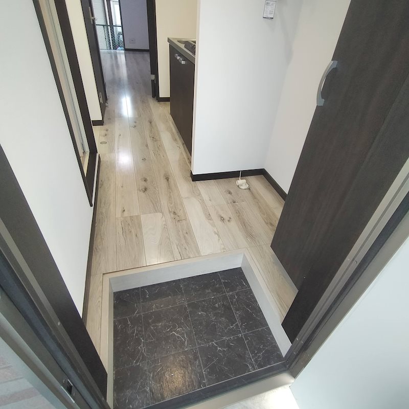 ヴィラ・フィオーレ 玄関