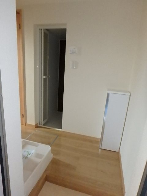 クラシェア上星川 玄関