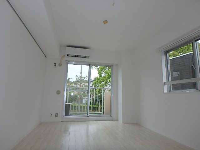 コスモ馬橋 リビング