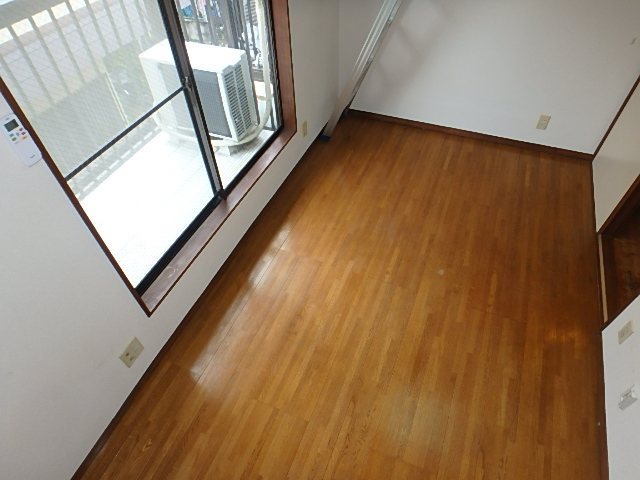 末広ハイツ ベッドルーム