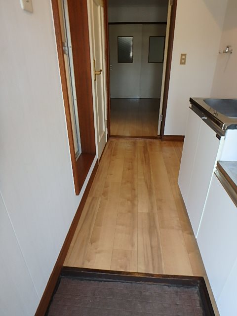 ジェネックスコート 玄関