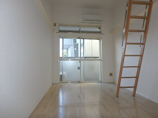 ベッドルーム