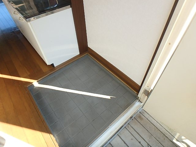 ジュネスⅠ 玄関