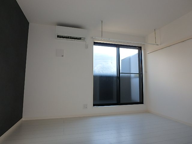 カルヴィ川崎 リビング