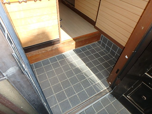 芝山5丁目戸建 玄関