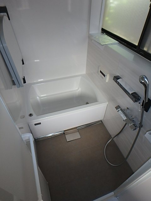 芝山5丁目戸建 風呂画像