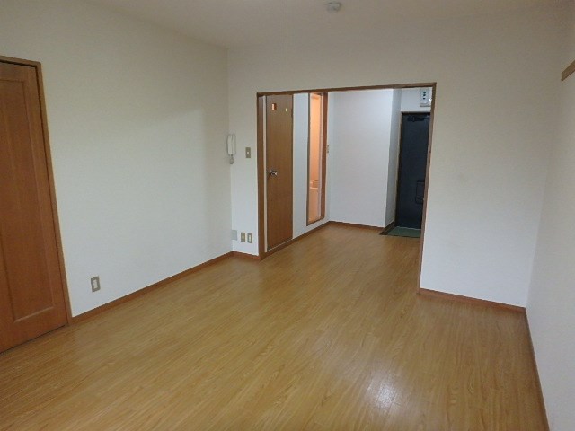 リズ松ヶ丘 ベッドルーム