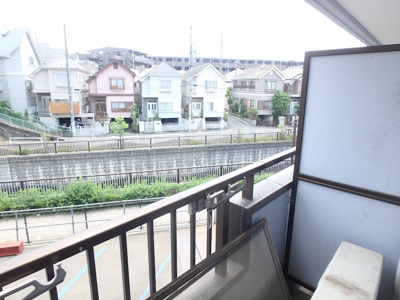 リズ松ヶ丘 ベランダ