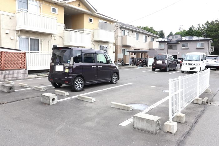 青森県八戸市長者１丁目 駐車場
