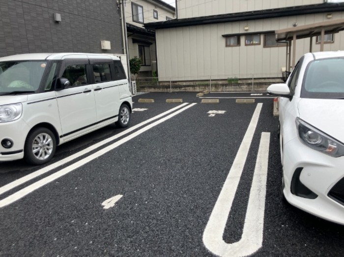 Risaia 駐車場